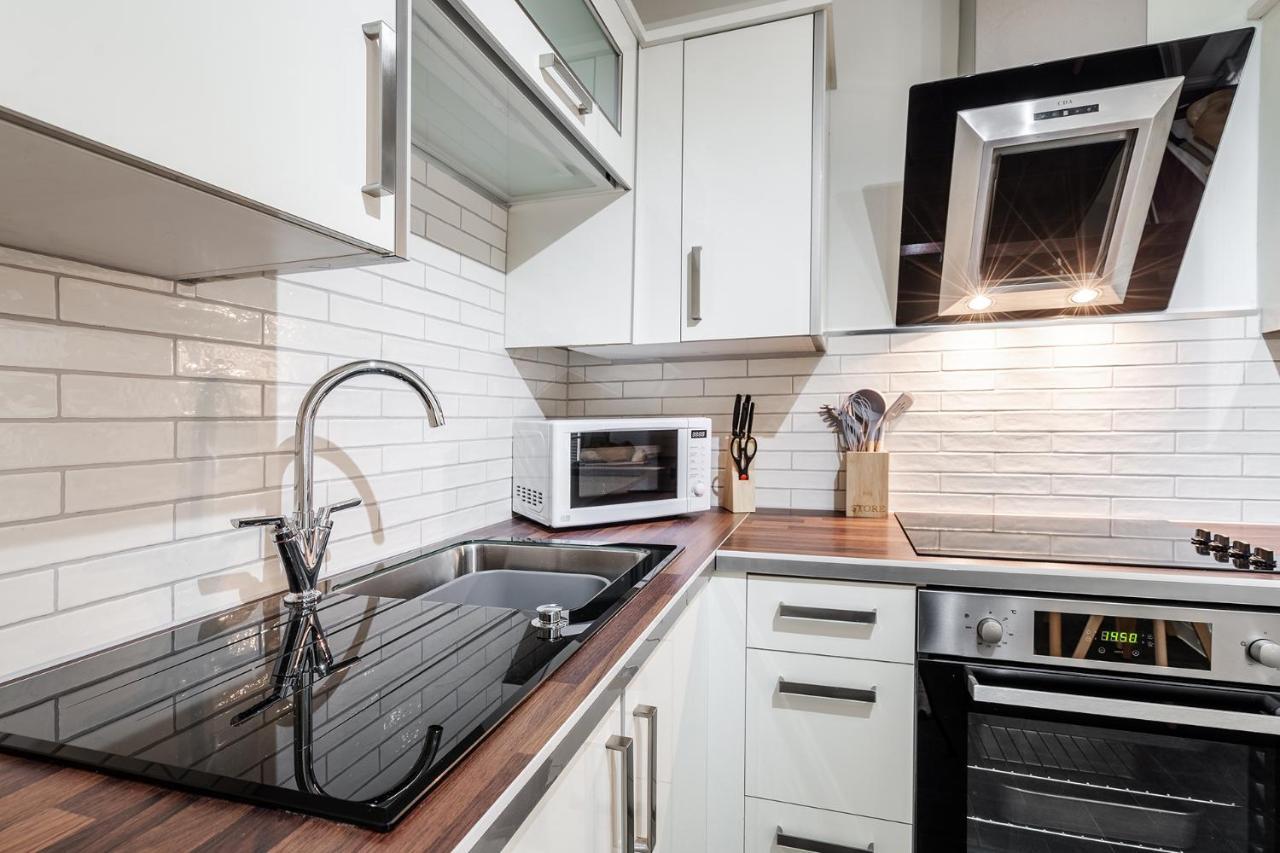 Wrea Cottage, 2 Bedrooms Wifi & Parking Near Ribby Hall Wrea Green Eksteriør bilde