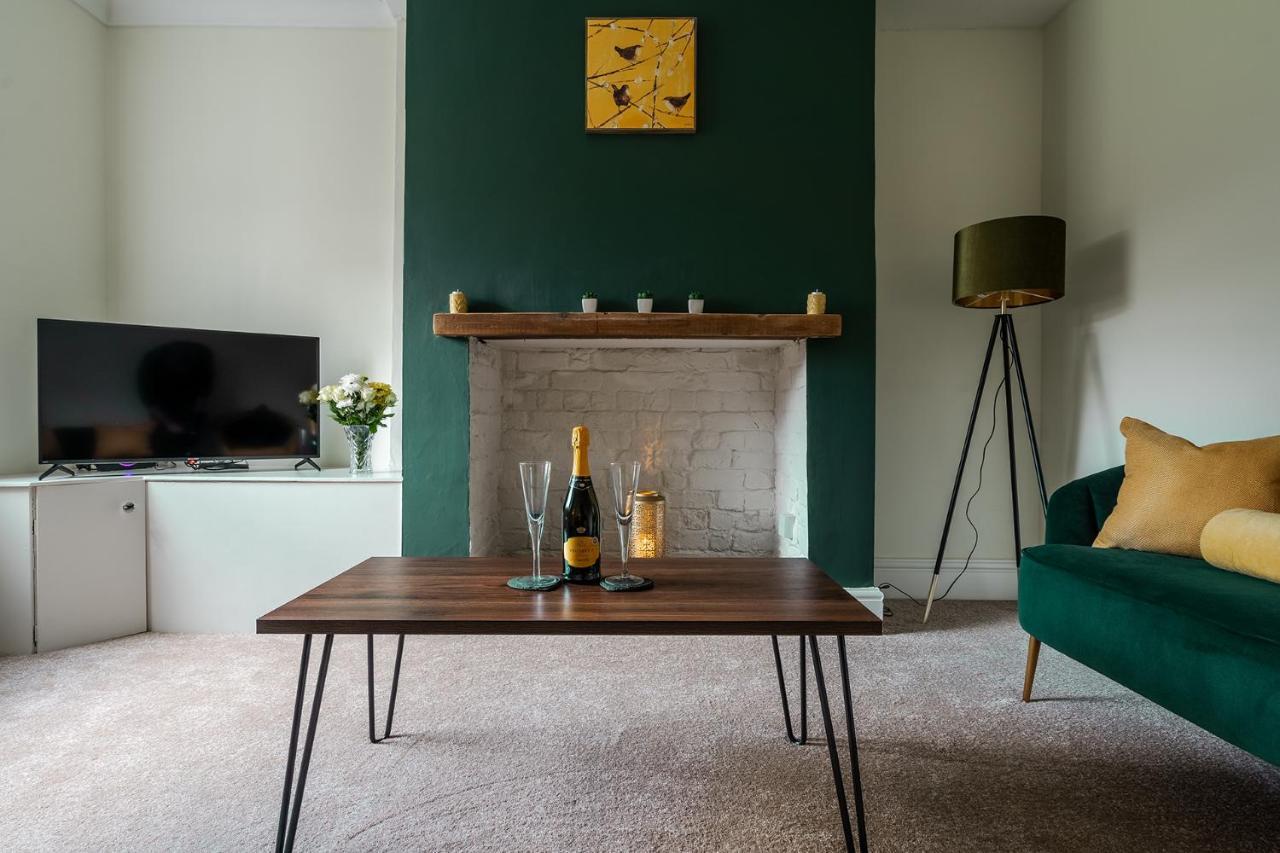 Wrea Cottage, 2 Bedrooms Wifi & Parking Near Ribby Hall Wrea Green Eksteriør bilde